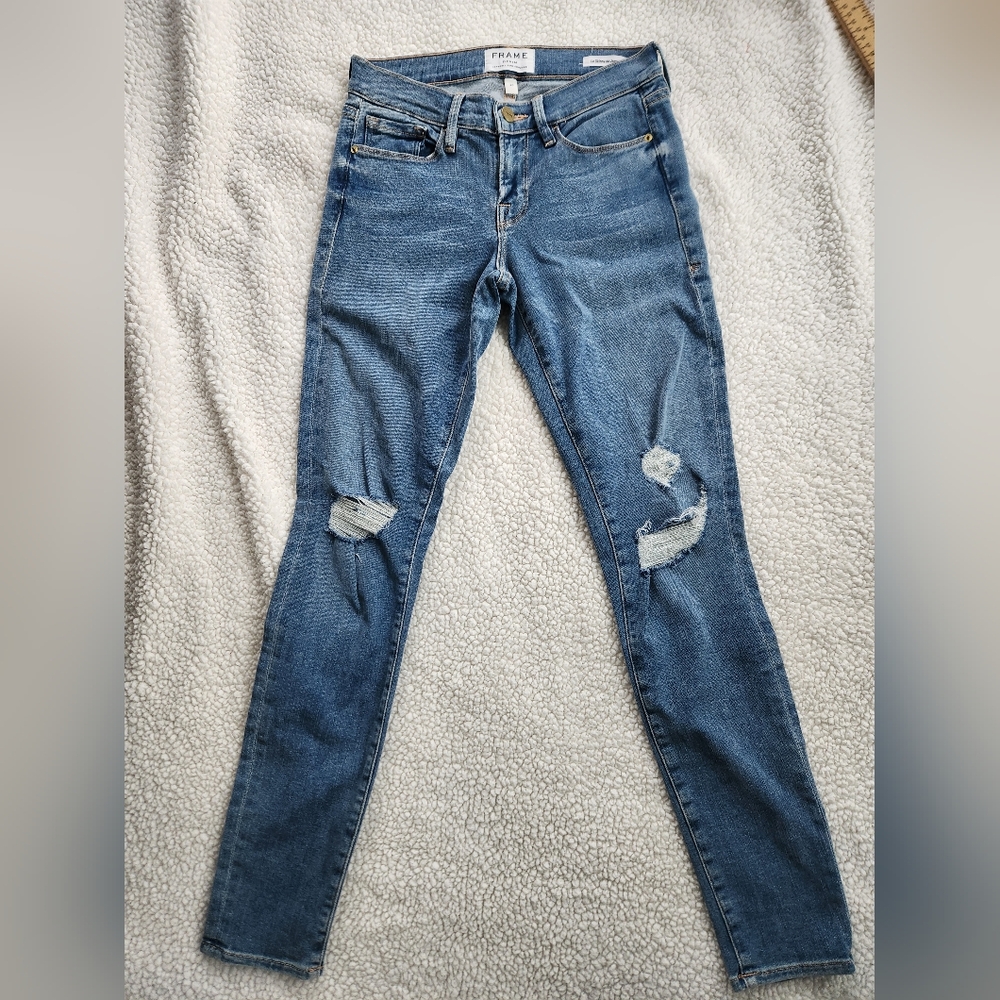 Frame Denim women size 25 distressed skinny